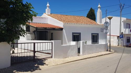  No 8 Barao De Sao Joao in Barão de São João