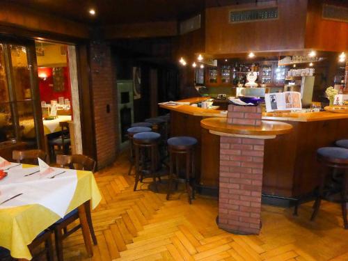 Gasthaus Storchen Hellas in 肯希塔爾哈斯拉赫