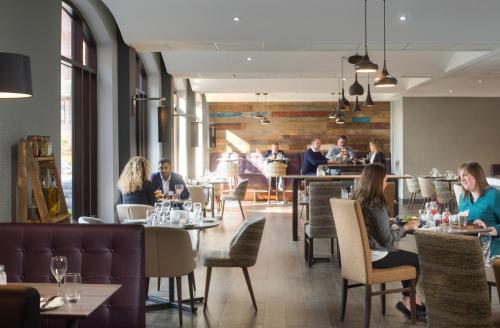 Novotel Ipswich Centre - image 3