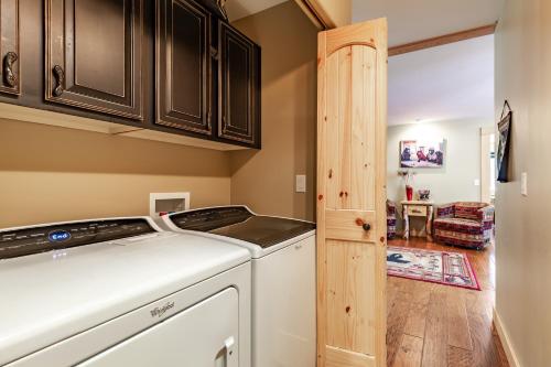 Bearly-A-Cabin Main image 2