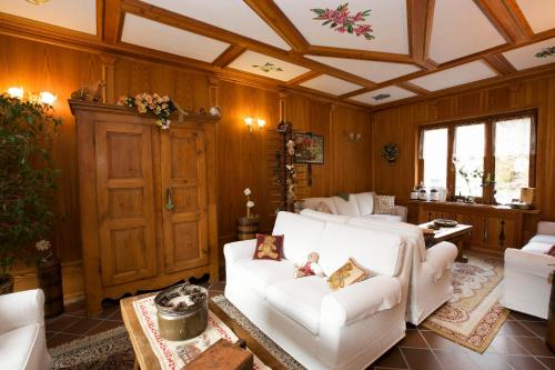 Albergo Alpenrose Ski&Bike Mountain Hotel