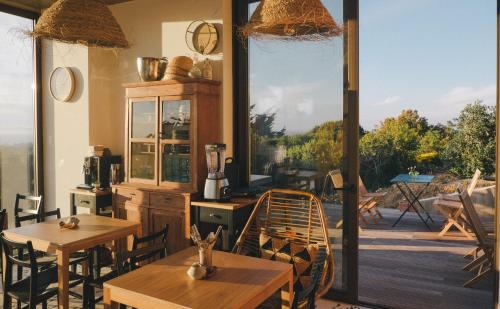 Restorāns, Eco-lodge Villa Epicurea in Alfarim