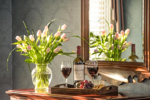 The INN at Ormsby Hill in Manchester, USA