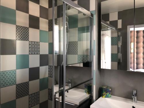 Maison 8-10 pers avec piscine aux portes de St Aygulf in Frejus