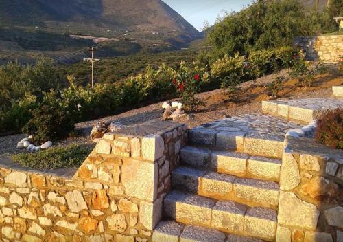 Focalion Castle Luxury Suites - image 2