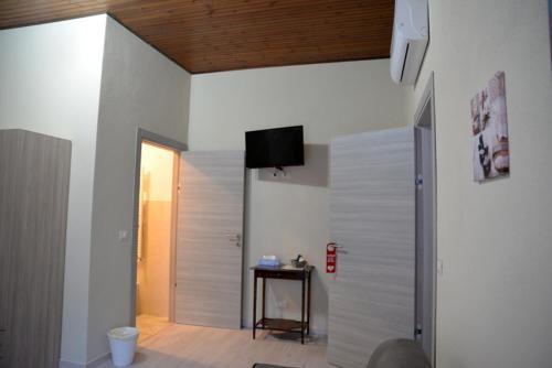 Quadruple Room with Private Bathroom