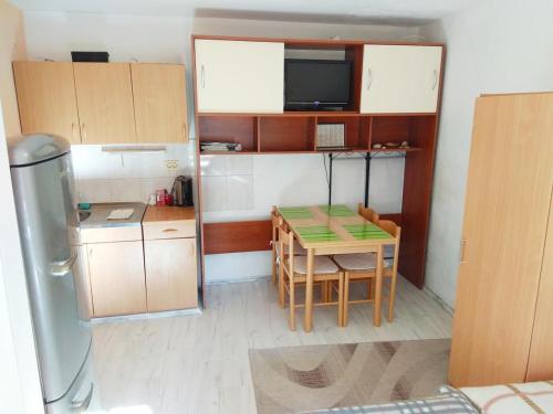 Apartments with WiFi Split - 13659, Split (photo 8)