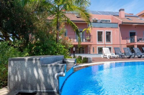  Deluxe 4 bedroom Apartment in Funchal