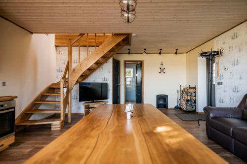 Létesítmények, Mere Puhkemaja in Kungla