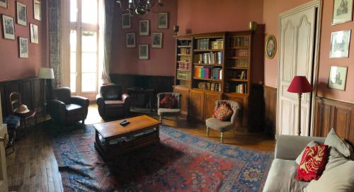 Atpūtas iespējas, Manoir De La Chouanniere in Montreuil-sur-Maine
