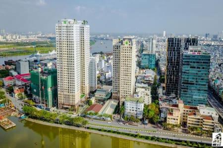 TRESOR FREE POOL & GYM ROSE HOME STUDIO HEART OF SAIGON
