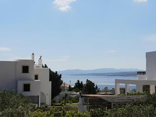 St.Thomas Beach Luxury Apartments 3