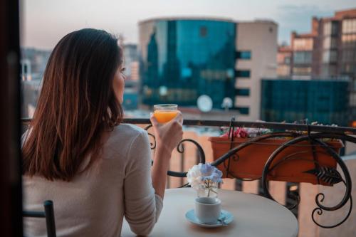 Kantar Hotel - Tap to explore photos