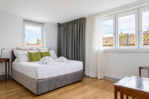 Penthouse Rome Capitol - image 14