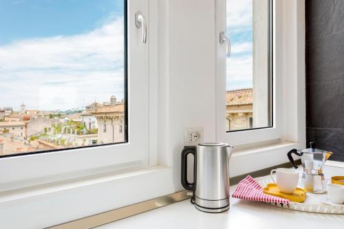 Penthouse Rome Capitol - image 11