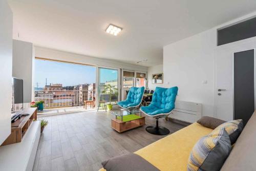 Sea the Sunset Apartment - image 5