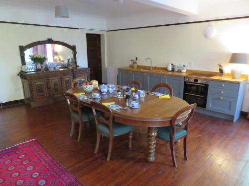 Їжа та напої, Balvraid Lodge B&B in Томатін
