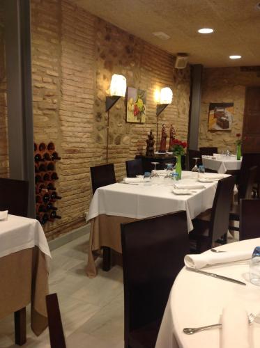 Restaurant, Hostel El Lechuguero in Cascante