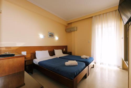  ROOMS VICTORIA in 81400 Mirina