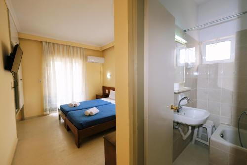  ROOMS VICTORIA in Mirina