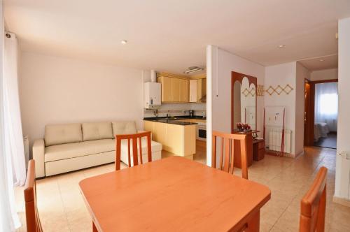 Apartment with Terrace image 6