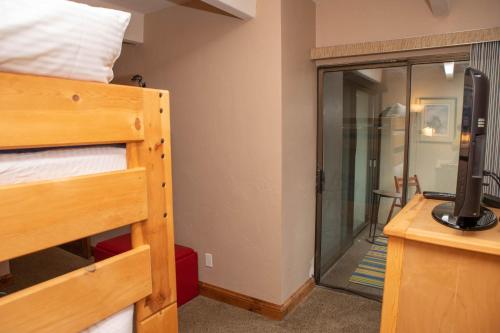 111 Vail International Condo