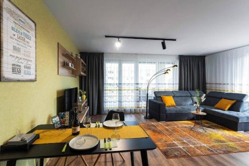 LUXURY AND HARMONIC Apartment with chill TERRACE!