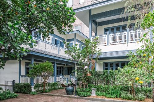 Baan Vajra, Bangkok