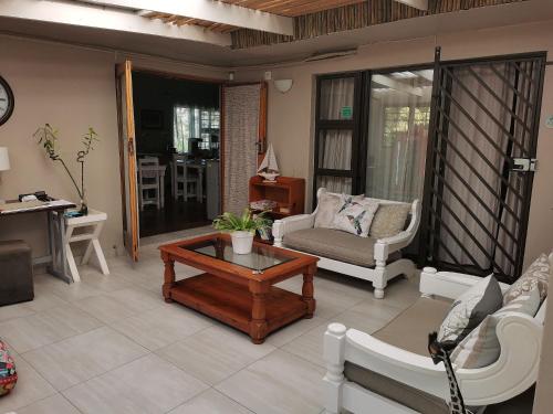 Facilities, The Birdhouse Bed & Breakfast #NO Loadshedding #Solar Energy in Gonubie