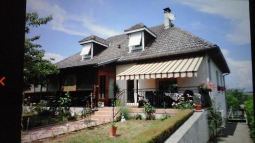 Maison avec véranda proche du centre ville - Rignac - Aveyron