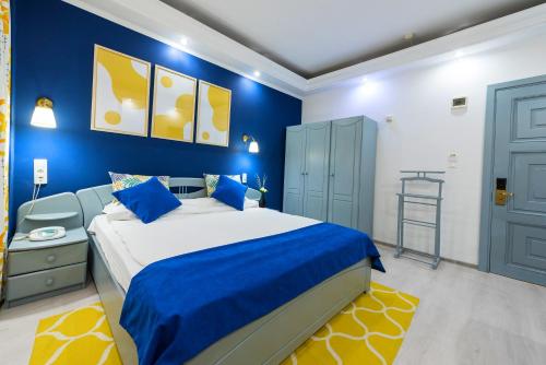 Relax Comfort Suites Hotel - image 9