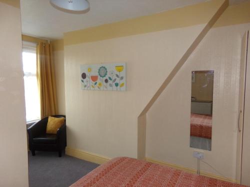 St Annes Hotel - image 7