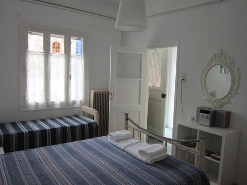  Ikarian Blue House in Manganítis