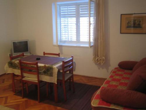  Apartment Divic in Baška Voda
