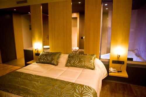 Suite with Spa Bath