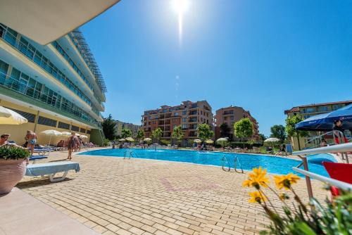 Ivana Palace Hotel - image 9
