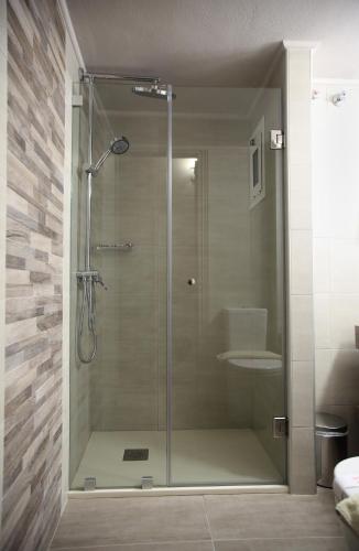 Elysee Hotel - image 7