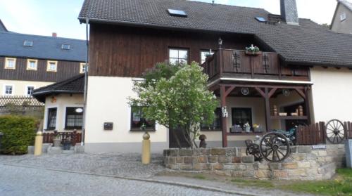 Three-Bedroom Apartment (2-6 Adults)