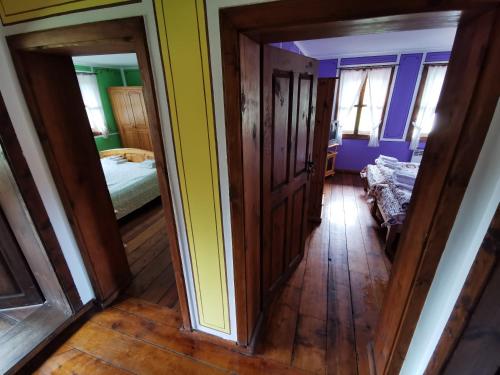 Hadji Neikovi Guest Houses - image 8