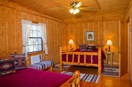 West 1077 Guest Ranch - image 4