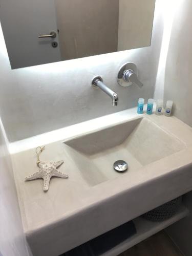 Prestige on the beach – Naxos City, UT