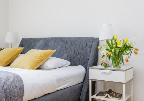  Rent a Home Delsbergerallee - Self Check-In, Pension in Basel bei Grellingen