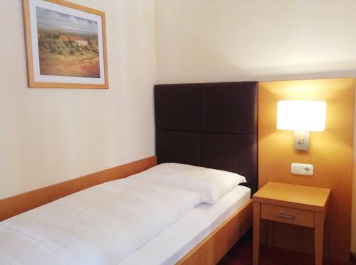 Hotel Goldener Adler - image 10