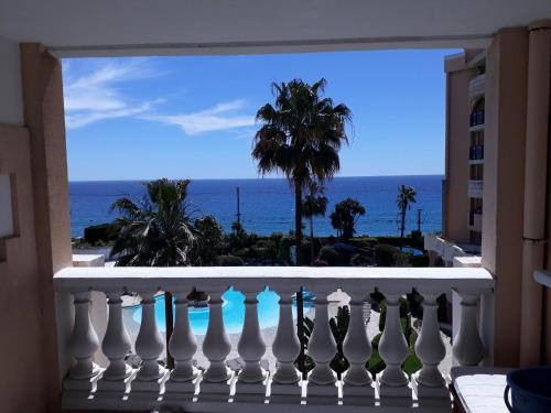 Cannes design vue mer - main image