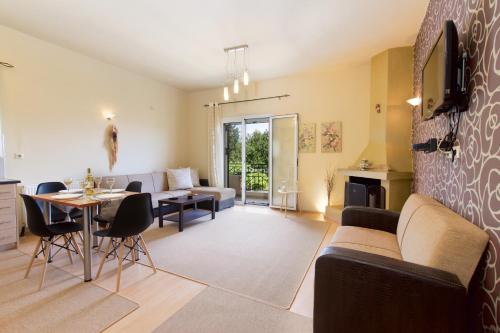 Dotări, Ntina's house in Kefalonia