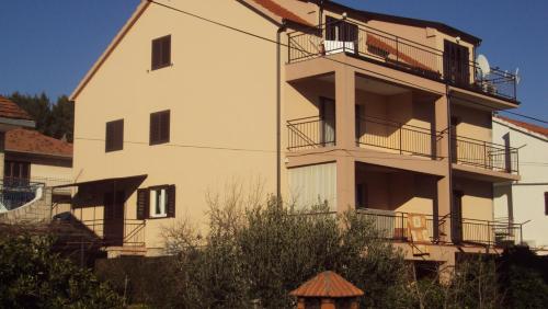  APARTMANI VITALI in Stari Grad