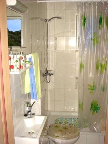 Apartments by the sea Drvenik Mali (Drvenik) - 16787 - image 9