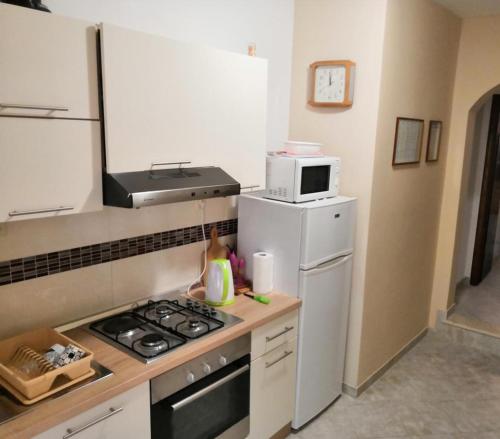 Apartments by the sea Drvenik Mali (Drvenik) - 16787 - image 6