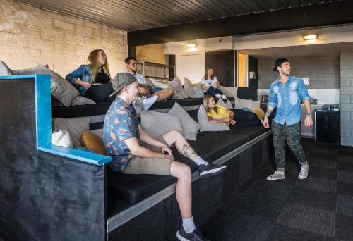 Summer House Backpackers Melbourne