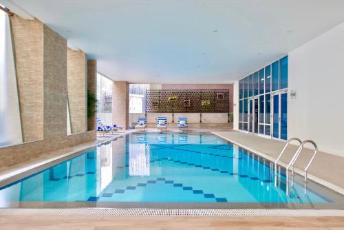 The Sphere Serviced Residences Managed by HII, Manila (Foto 10)